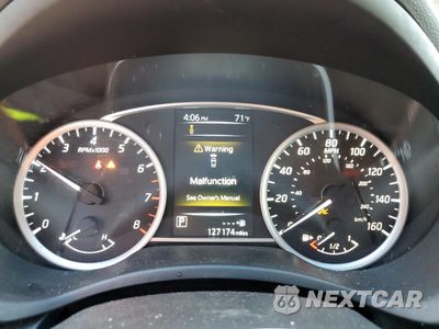 Zdjęcie 9 z 14 samochodu: 2018 NISSAN SENTRA S VIN:3N1AB7AP7JY225187 - miniatura