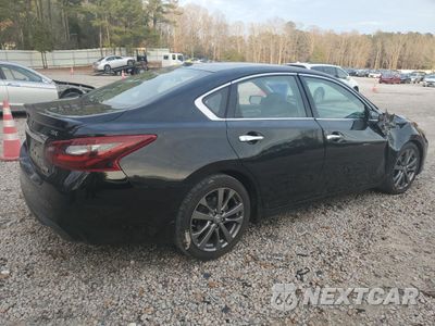 Trzecie zdjęcie samochodu z tyłu: 2018 NISSAN ALTIMA 2.5 VIN:1N4AL3AP8JC265151 - miniatura