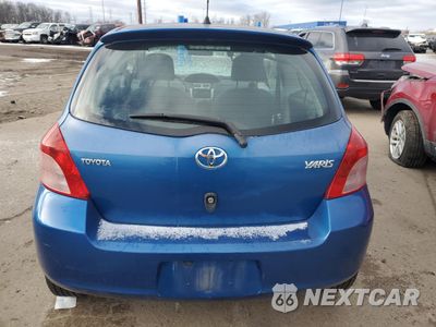 Zdjęcie 6 z 13 samochodu: 2007 TOYOTA YARIS VIN:JTDJT923175070692 - miniatura