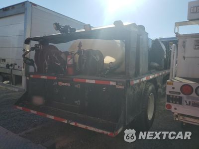 Czwarte zdjęcie samochodu z boku: 2018 FORD F650 SUPER DUTY VIN:1FDPW6DE1JDF04214 - miniatura