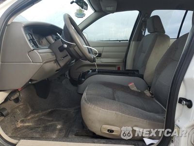 Zdjęcie 7 z 14 samochodu: 2007 FORD CROWN VICTORIA POLICE INTERCEPTOR VIN:2FAHP71W87X157481 - miniatura