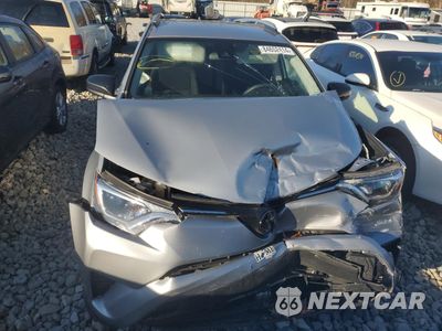 Piąte zdjęcie samochodu w środku: 2018 TOYOTA RAV4 LE VIN:JTMBFREV1JJ207220 - miniatura