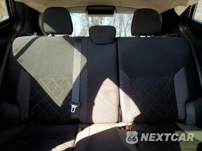 Zdjęcie 10 z 15 samochodu: 2018 NISSAN KICKS S VIN:3N1CP5CU4JL507205 - miniatura