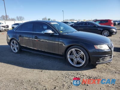 Czwarte zdjęcie samochodu z boku: 2010 AUDI S4 PRESTIGE VIN:WAUKGAFL8AA112033 - miniatura
