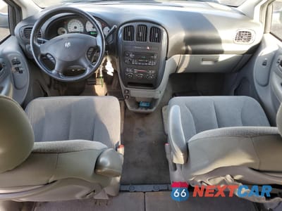 Zdjęcie 8 z 15 samochodu: 2005 DODGE GRAND CARAVAN SXT VIN:2D4GP44L55R404403 - miniatura