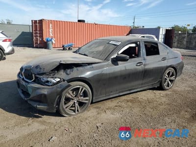 2023 BMW 330I 3MW69FF07P8D19144 - główne zdjęcie licytacji z USA - miniatura