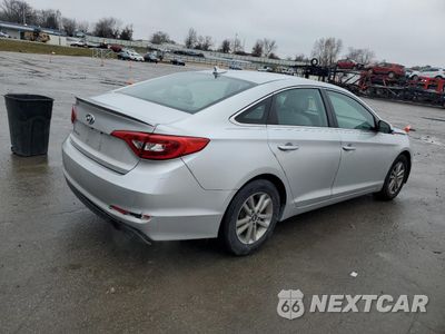 Trzecie zdjęcie samochodu z tyłu: 2017 HYUNDAI SONATA SE VIN:5NPE24AF3HH460911 - miniatura
