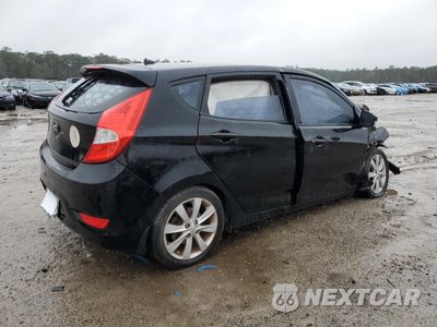 Trzecie zdjęcie samochodu z tyłu: 2013 HYUNDAI ACCENT GLS VIN:KMHCU5AE1DU130498 - miniatura