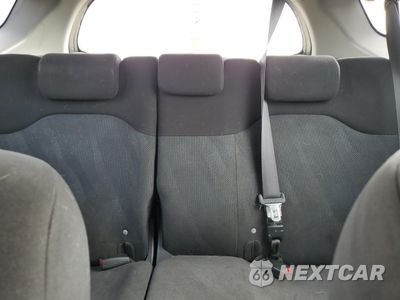 Zdjęcie 10 z 17 samochodu: 2010 HONDA FIT SPORT VIN:JHMGE8H44AS021590 - miniatura