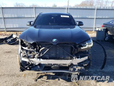 Piąte zdjęcie samochodu w środku: 2024 BMW X4 M VIN:5YM23EC0XR9V80155 - miniatura