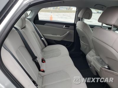 Zdjęcie 10 z 15 samochodu: 2017 HYUNDAI SONATA SE VIN:5NPE24AF3HH460911 - miniatura