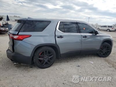 Trzecie zdjęcie samochodu z tyłu: 2021 CHEVROLET TRAVERSE LS VIN:1GNERFKW2MJ155625 - miniatura