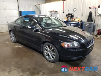 Czwarte zdjęcie samochodu z boku: 2010 VOLVO C70 T5 VIN:YV1672MC2AJ092689 - miniatura
