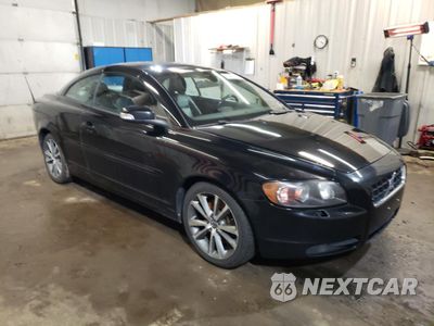 Czwarte zdjęcie samochodu z boku: 2010 VOLVO C70 T5 VIN:YV1672MC2AJ092689 - miniatura