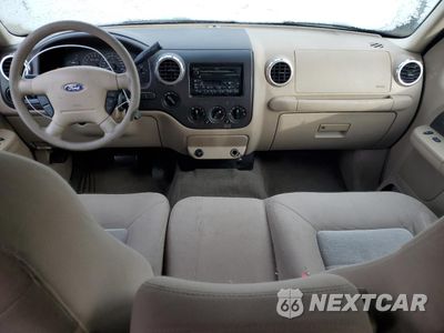 Zdjęcie 8 z 15 samochodu: 2003 FORD EXPEDITION XLT VIN:1FMPU16L63LA98623 - miniatura