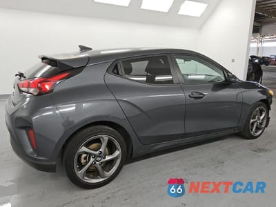 Trzecie zdjęcie samochodu z tyłu: 2019 HYUNDAI VELOSTER BASE VIN:KMHTG6AF9KU019944 - miniatura