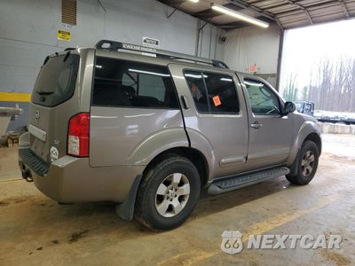 Trzecie zdjęcie samochodu z tyłu: 2006 NISSAN PATHFINDER LE VIN:5N1AR18U76C628034 - miniatura