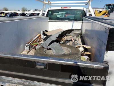 Zdjęcie 10 z 14 samochodu: 2005 CHEVROLET SILVERADO C2500 HEAVY DUTY VIN:1GBHC24U45E294066 - miniatura