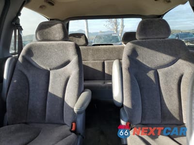 Zdjęcie 10 z 16 samochodu: 2000 DODGE GRAND CARAVAN SE VIN:1B4GP44R6YB663127 - miniatura