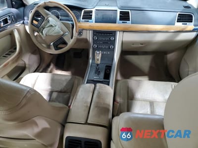 Zdjęcie 8 z 12 samochodu: 2009 LINCOLN MKS VIN:1LNHM94R49G624758 - miniatura