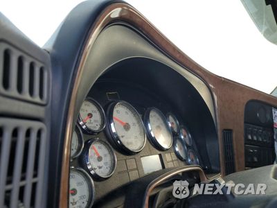 Zdjęcie 8 z 10 samochodu: 2016 INTERNATIONAL PROSTAR VIN:3HSDJAPR2GN030781 - miniatura