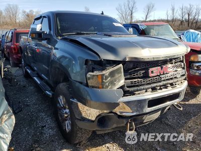 Czwarte zdjęcie samochodu z boku: 2011 GMC SIERRA K2500 SLT VIN:1GT121C83BF210274 - miniatura