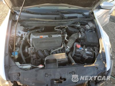 Zdjęcie 13 z 15 samochodu: 2009 HONDA ACCORD EXL VIN:1HGCP26849A141082 - miniatura