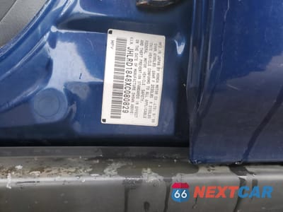 Zdjęcie 14 z 15 samochodu: 1999 HONDA CR-V LX VIN:JHLRD1848XC080829 - miniatura