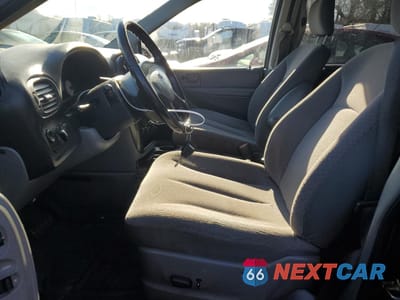 Zdjęcie 7 z 16 samochodu: 2006 DODGE GRAND CARAVAN SXT VIN:2D8GP44L86R895579 - miniatura