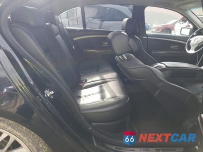 Zdjęcie 10 z 13 samochodu: 2007 BMW 750 VIN:WBAHN835X7DT72164 - miniatura