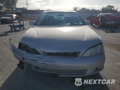Piąte zdjęcie samochodu w środku: 1998 LEXUS ES 300 VIN:JT8BF28G7W5017375 - miniatura