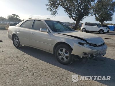 Czwarte zdjęcie samochodu z boku: 1998 LEXUS ES 300 VIN:JT8BF28G7W5017375 - miniatura