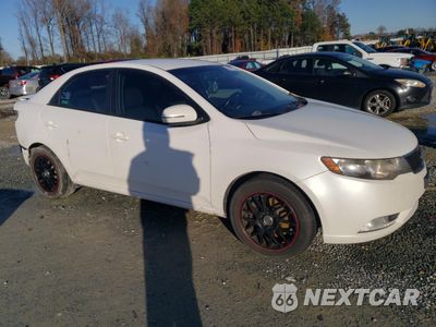 Czwarte zdjęcie samochodu z boku: 2013 KIA FORTE SX VIN:KNAFW4A32D5670728 - miniatura