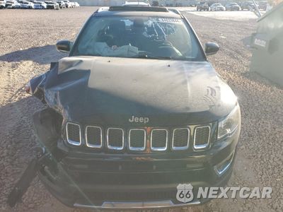 Piąte zdjęcie samochodu w środku: 2018 JEEP COMPASS LIMITED VIN:3C4NJDCB4JT117818 - miniatura