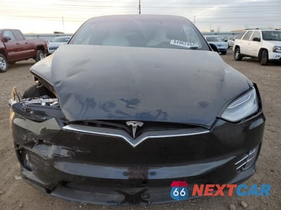 Piąte zdjęcie samochodu w środku: 2020 TESLA MODEL X VIN:5YJXCAE4XLF237575 - miniatura