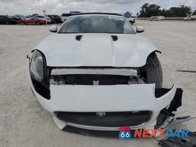 Piąte zdjęcie samochodu w środku: 2014 JAGUAR F-TYPE VIN:SAJWA6E70E8K07112 - miniatura