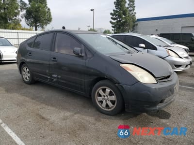 Czwarte zdjęcie samochodu z boku: 2004 TOYOTA PRIUS VIN:JTDKB22U740089389 - miniatura