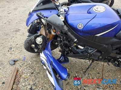 Zdjęcie 9 z 10 samochodu: 2006 YAMAHA YZFR1 VIN:JYARN15E36A000995 - miniatura