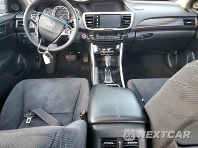 Zdjęcie 8 z 12 samochodu: 2016 HONDA ACCORD EX VIN:1HGCR2F75GA078895 - miniatura