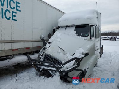 Drugie zdjęcie samochodu z przodu: 2019 VOLVO VN VNL VIN:ZV4NC9EH6KN903411 - miniatura