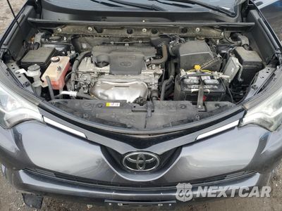 Zdjęcie 12 z 16 samochodu: 2018 TOYOTA RAV4 LE VIN:JTMZFREV8JJ175204 - miniatura