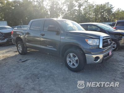 Czwarte zdjęcie samochodu z boku: 2013 TOYOTA TUNDRA CREWMAX SR5 VIN:5TFDW5F14DX282976 - miniatura