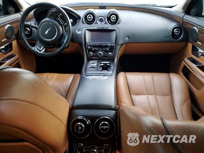 Zdjęcie 8 z 12 samochodu: 2011 JAGUAR XJ SUPERCHARGED VIN:SAJWA1GE3BMV03310 - miniatura