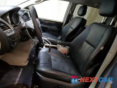 Zdjęcie 7 z 14 samochodu: 2016 CHRYSLER TOWN & COUNTRY TOURING L VIN:2C4RC1CG2GR240437 - miniatura