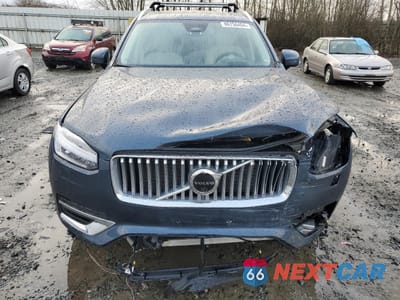 Piąte zdjęcie samochodu w środku: 2024 VOLVO XC90 ULTIMATE VIN:YV4H60LFXR1160120 - miniatura