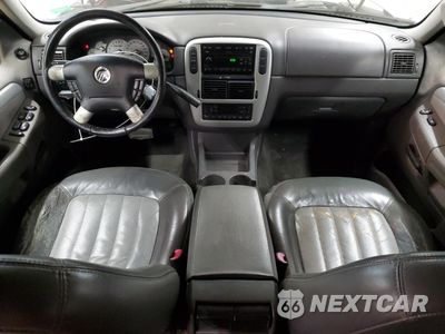Zdjęcie 8 z 15 samochodu: 2002 MERCURY MOUNTAINEER VIN:4M2ZU86W02UJ21929 - miniatura