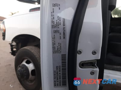 Zdjęcie 12 z 12 samochodu: 2024 RAM 3500 VIN:3C7WRTCL0RG113255 - miniatura