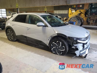 Czwarte zdjęcie samochodu z boku: 2023 HYUNDAI IONIQ 5 SEL VIN:KM8KNDAF2PU156592 - miniatura