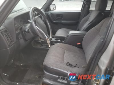 Zdjęcie 7 z 15 samochodu: 2001 JEEP CHEROKEE CLASSIC VIN:1J4FF58S21L516673 - miniatura