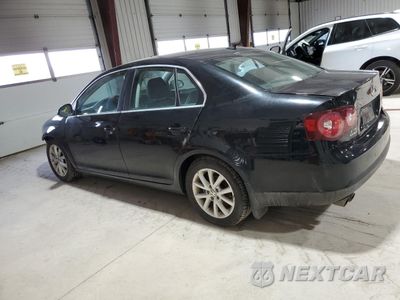 Drugie zdjęcie samochodu z przodu: 2010 VOLKSWAGEN JETTA SE VIN:3VWRZ7AJ1AM045425 - miniatura